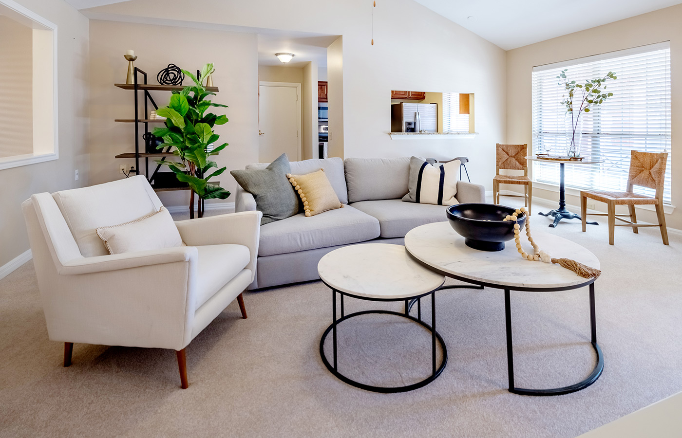 Photos The Watermark at Broadway Cityview